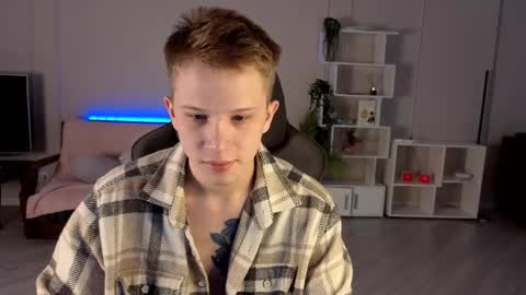 Archie online show from 09/30/25, 02:27