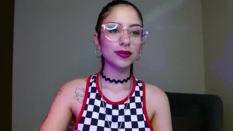 Snapshot of ary_pieerce chatting on 12/06/24, 08:29 Independent Model online show from 12/06/24, 08:29