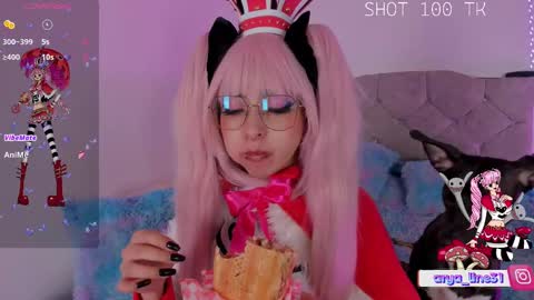 Snapshot of arya_line chatting on 11/01/25, 02:02 Arys online show from 11/01/25, 02:02