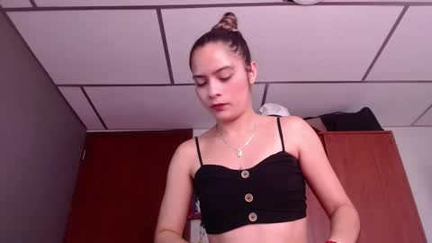 Snapshot of arygreey7 chatting on 09/24/25, 08:34 ximena online show from 09/24/25, 08:34