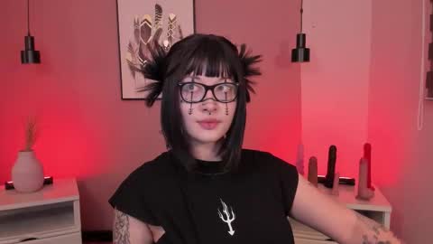 Asami  online show from 10/13/25, 09:15