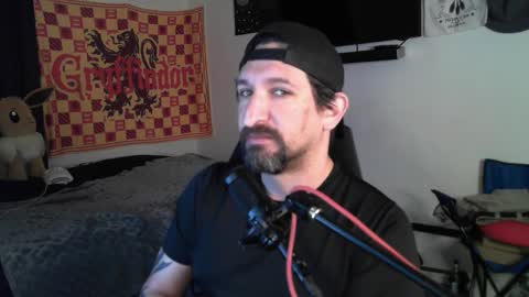 Snapshot of asanator101 chatting on 10/21/25, 04:13 devilPup75 online show from 10/21/25, 04:13