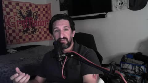 Snapshot of asanator101 chatting on 11/13/25, 01:15 devilPup75 online show from 11/13/25, 01:15