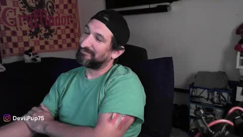 Snapshot of asanator101 chatting on 11/17/25, 02:12 devilPup75 online show from 11/17/25, 02:12