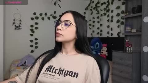 Asena online show from 10/19/25, 08:20