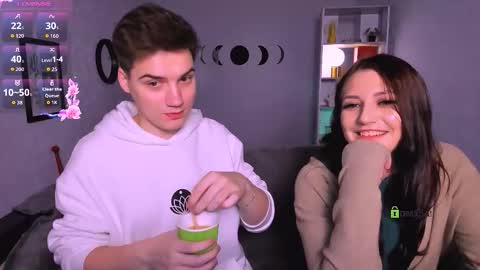 ash_raven_ online show from 10/18/25, 07:14