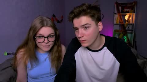 ash_raven_ online show from 10/24/25, 07:10