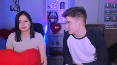 ash_raven_ online show from 11/12/25, 03:29