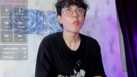 Snapshot of ash_ricci chatting on 02/10/25, 07:15 ash online show from 02/10/25, 07:15