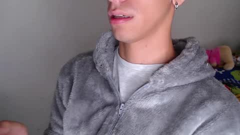 Snapshot of ash_v1 chatting on 02/11/25, 03:40 Ash online show from 02/11/25, 03:40