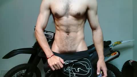 ash_wingrant online show from 10/13/25, 09:31