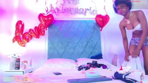 Snapshot of asha_zuri_and_adam chatting on 09/17/25, 12:29 asha_zuri_and_adam online show from 09/17/25, 12:29