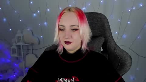 Snapshot of asheluck chatting on 02/01/25, 08:26 AshleyAshe online show from 02/01/25, 08:26