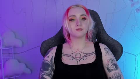 Snapshot of asheluck chatting on 02/06/25, 11:48 AshleyAshe online show from 02/06/25, 11:48