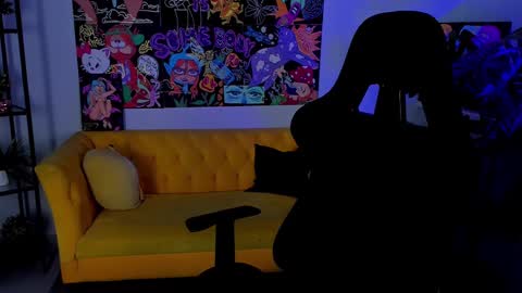 Snapshot of asheluck chatting on 03/07/25, 02:04 AshleyAshe online show from 03/07/25, 02:04