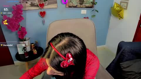 Snapshot of ashleey_johnson chatting on 02/11/25, 01:30 linda online show from 02/11/25, 01:30