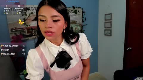 Snapshot of ashleey_johnson chatting on 02/22/25, 01:35 linda online show from 02/22/25, 01:35