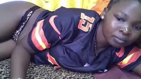 Snapshot of ashlery_ chatting on 09/17/25, 03:30 ashlery online show from 09/17/25, 03:30