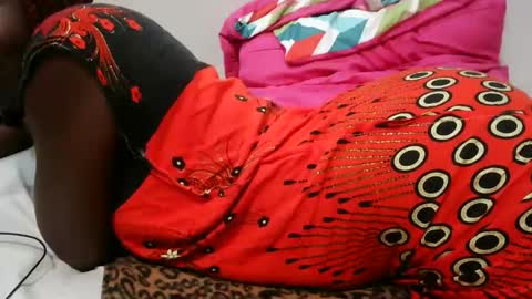 Snapshot of ashlery_ chatting on 10/05/25, 04:11 ashlery online show from 10/05/25, 04:11