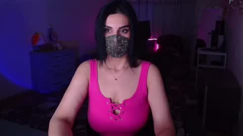 Snapshot of ashley__cooper__ chatting on 12/05/24, 07:27 Yasmina online show from 12/05/24, 07:27