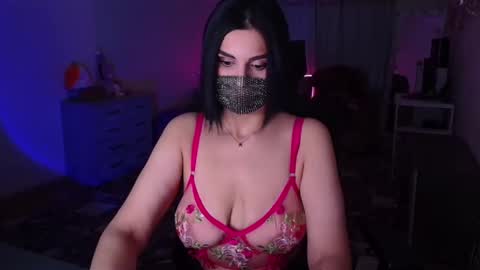 Snapshot of ashley__cooper__ chatting on 12/06/24, 04:58 Yasmina online show from 12/06/24, 04:58