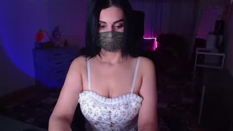 Snapshot of ashley__cooper__ chatting on 12/15/24, 04:07 Yasmina online show from 12/15/24, 04:07