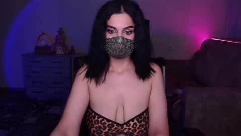 Snapshot of ashley__cooper__ chatting on 12/21/24, 04:30 Yasmina online show from 12/21/24, 04:30