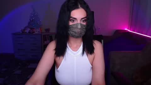 Snapshot of ashley__cooper__ chatting on 01/26/25, 04:20 Yasmina online show from 01/26/25, 04:20