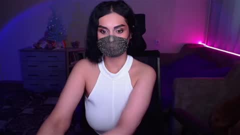 Snapshot of ashley__cooper__ chatting on 01/26/25, 07:21 Yasmina online show from 01/26/25, 07:21