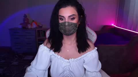Snapshot of ashley__cooper__ chatting on 03/02/25, 04:28 Yasmina online show from 03/02/25, 04:28