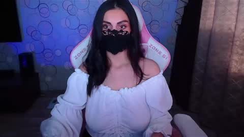   Yasmina   online show from 10/17/25, 06:38