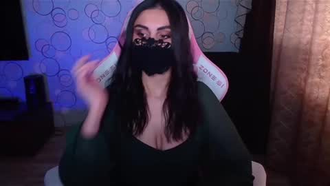   Yasmina   online show from 10/18/25, 04:37