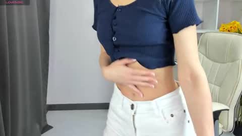 Snapshot of ashley_angely chatting on 10/26/25, 04:18 Ashley online show from 10/26/25, 04:18