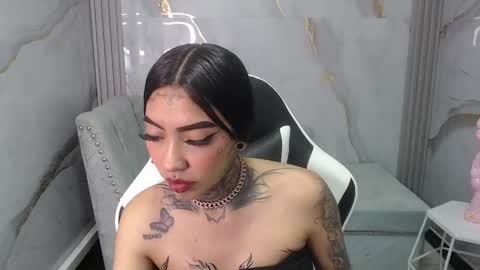 ashley_blum_v online show from 10/12/25, 12:59