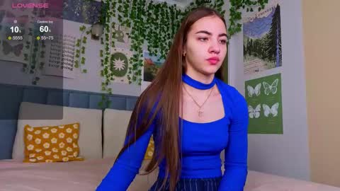 Ashle online show from 10/13/25, 04:12