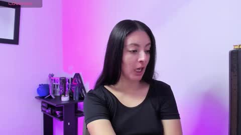 Snapshot of ashleybazan1 chatting on 11/21/25, 03:00 Ashley online show from 11/21/25, 03:00