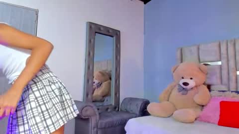 AshleyHill online show from 09/12/25, 03:17