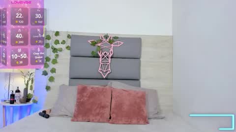 AshleyHill online show from 11/11/25, 04:01