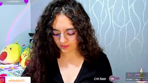 Snapshot of ashleykiim_ chatting on 01/02/25, 02:43 .. Ashley .. online show from 01/02/25, 02:43