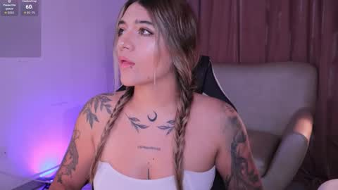 Snapshot of ashleyvalirya chatting on 11/07/25, 04:23 Ashley Lauren online show from 11/07/25, 04:23