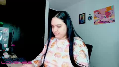 ashliecooperr online show from 10/26/25, 05:57