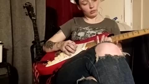 ashlynn5716 online show from 10/12/25, 07:40