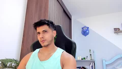 Snapshot of ashton_coleman_ chatting on 12/23/24, 03:50 my name real is camilo online show from 12/23/24, 03:50