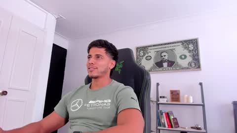 Snapshot of ashton_coleman_ chatting on 09/09/25, 07:13 my name real is camilo online show from 09/09/25, 07:13