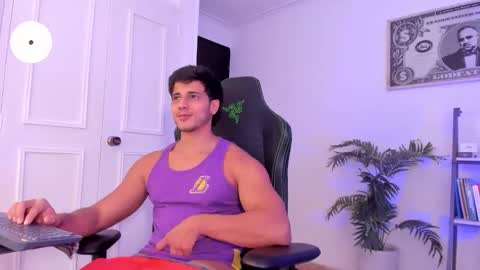 Snapshot of ashton_coleman_ chatting on 10/03/25, 07:05 my name real is camilo online show from 10/03/25, 07:05