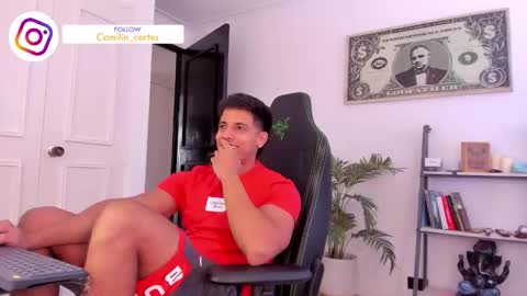 Snapshot of ashton_coleman_ chatting on 10/18/25, 07:03 my name real is camilo online show from 10/18/25, 07:03