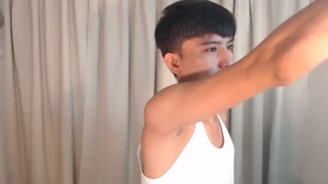 Snapshot of asian_cutiebaexx chatting on 09/15/25, 05:40 Pat online show from 09/15/25, 05:40