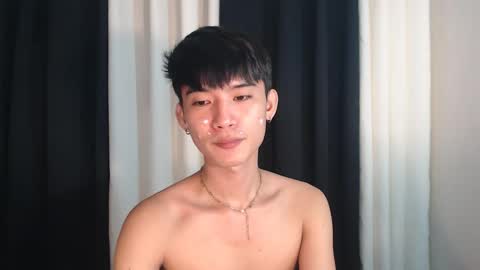 Snapshot of asian_cutiebaexx chatting on 10/02/25, 10:06 Pat online show from 10/02/25, 10:06