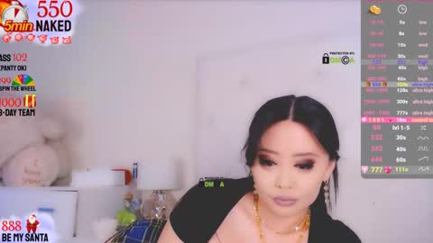 Snapshot of asian_gf chatting on 12/13/24, 07:58 usually start stream about 10 pm PST 1 am EST online show from 12/13/24, 07:58