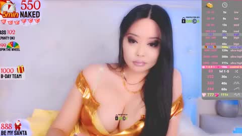 Snapshot of asian_gf chatting on 12/24/24, 09:06 usually start stream about 10 pm PST 1 am EST online show from 12/24/24, 09:06